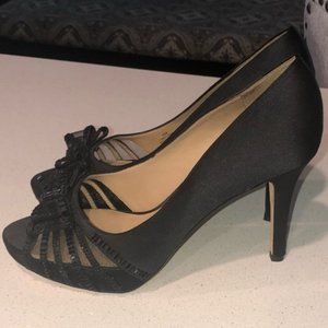 Antonio Melani Black Satin Crystal Bow Peep Toe Platform Heel Size 10